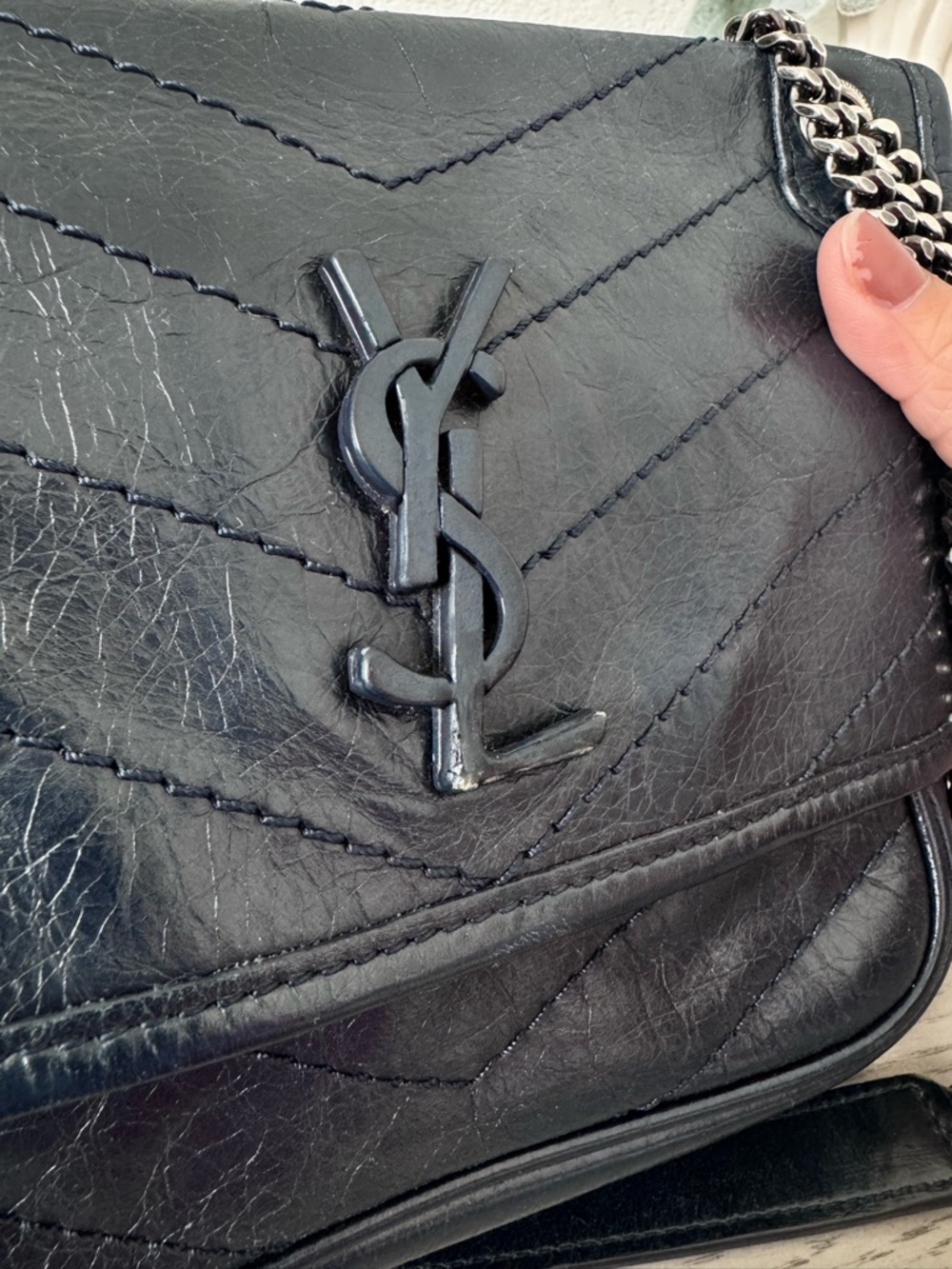 Saint Laurent Nikki Navy Quilted Leather Chain Crossbody Bag - Picture 5 of 10